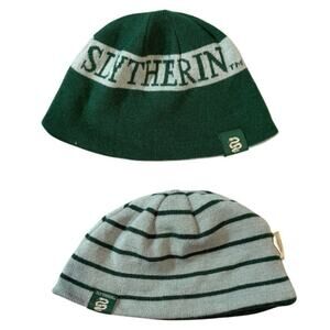 Universal Studios Harry Potter Slytherin Green Knit Hat Winter Reversible